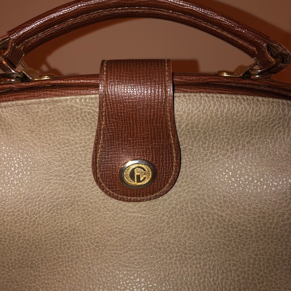 Carryland Bags Carryland Doctor Bag Style Handbag Poshmark